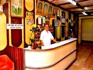 Sri Saibaba Guest House Puducherry Exterior foto
